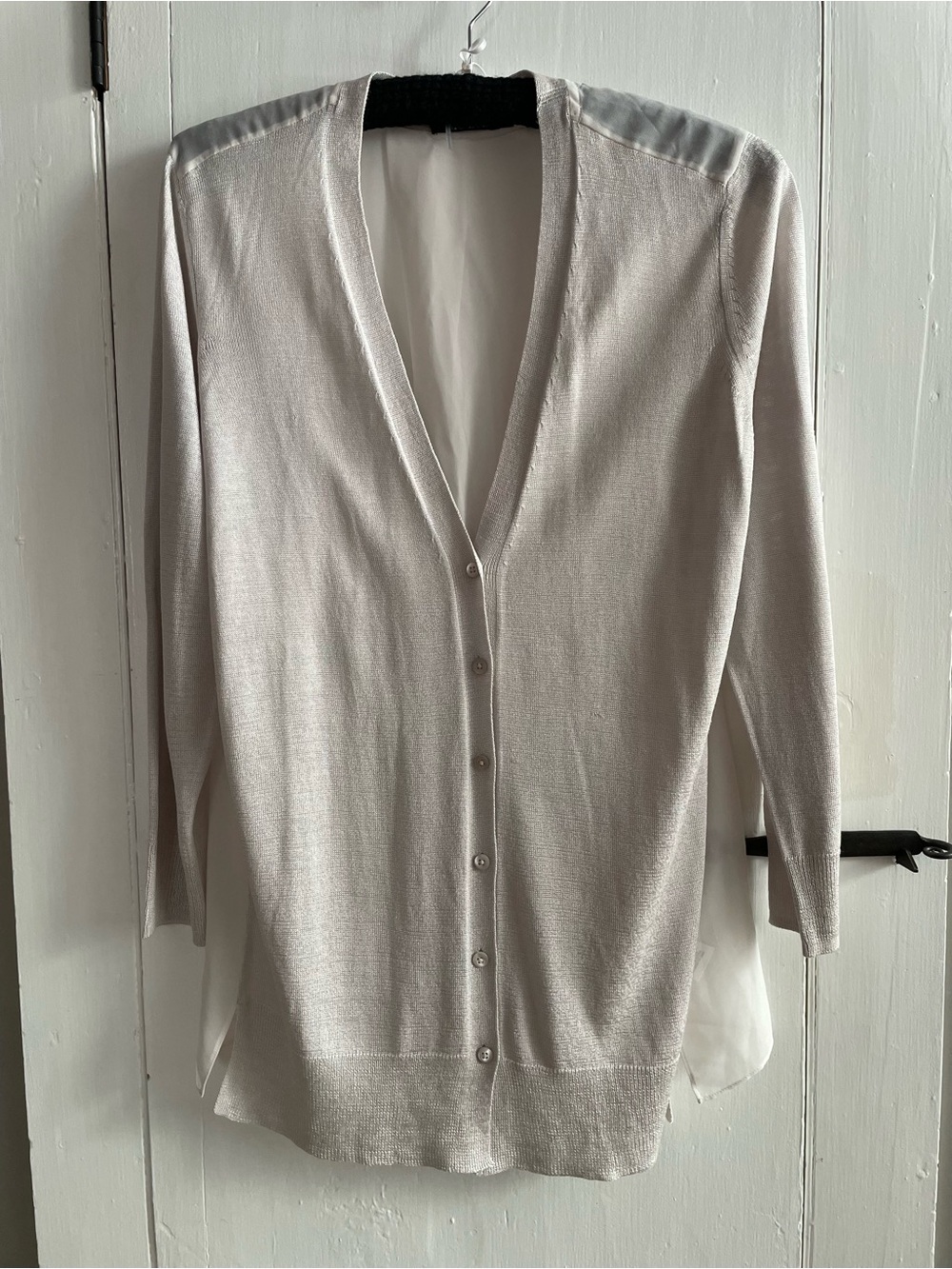 NIC+ZOE Silk Cream Solid V-Neck Button Front Lightweight Knit Cardigan Sweater